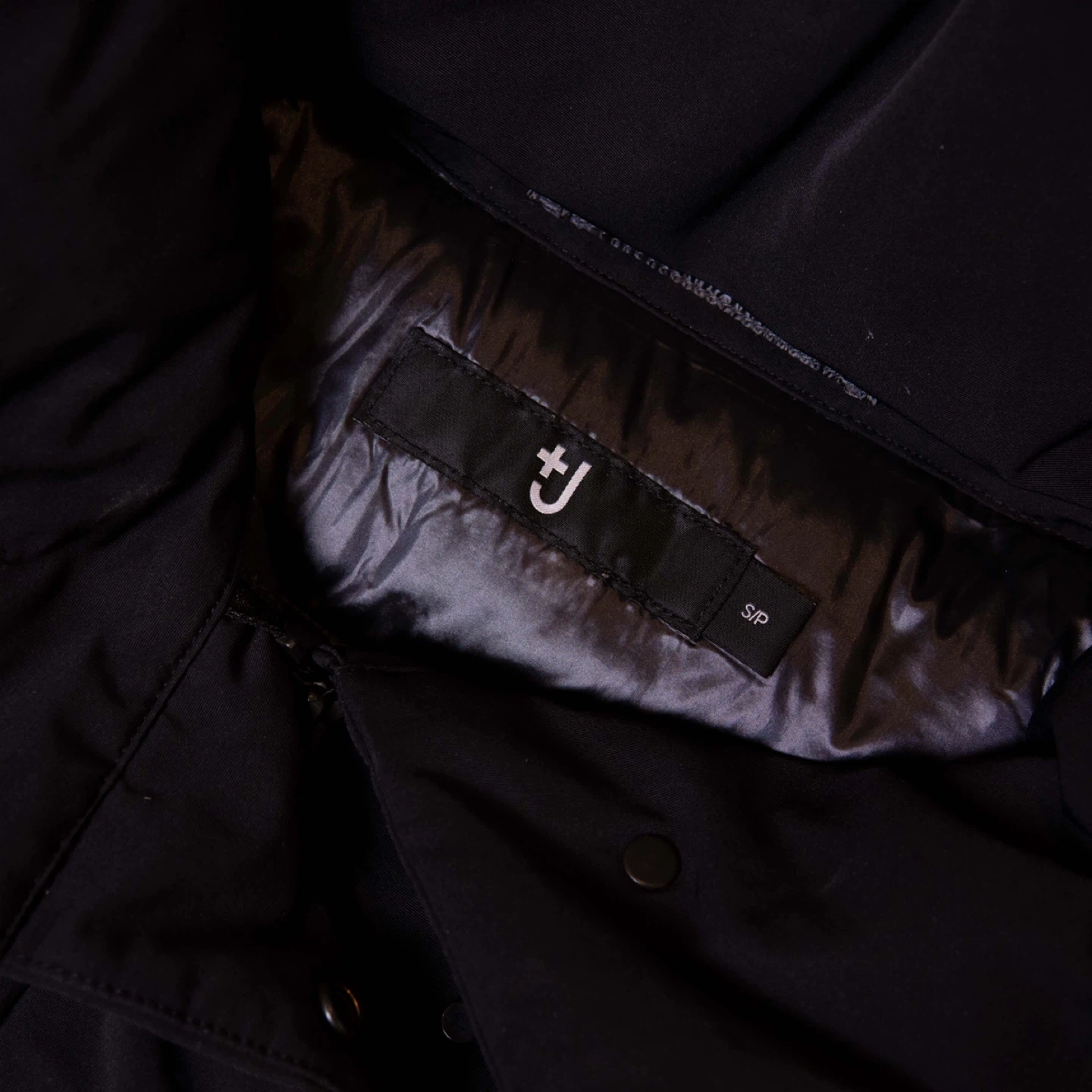 Uniqlo Black Hooded Puffer Jacket - Small - photo 2