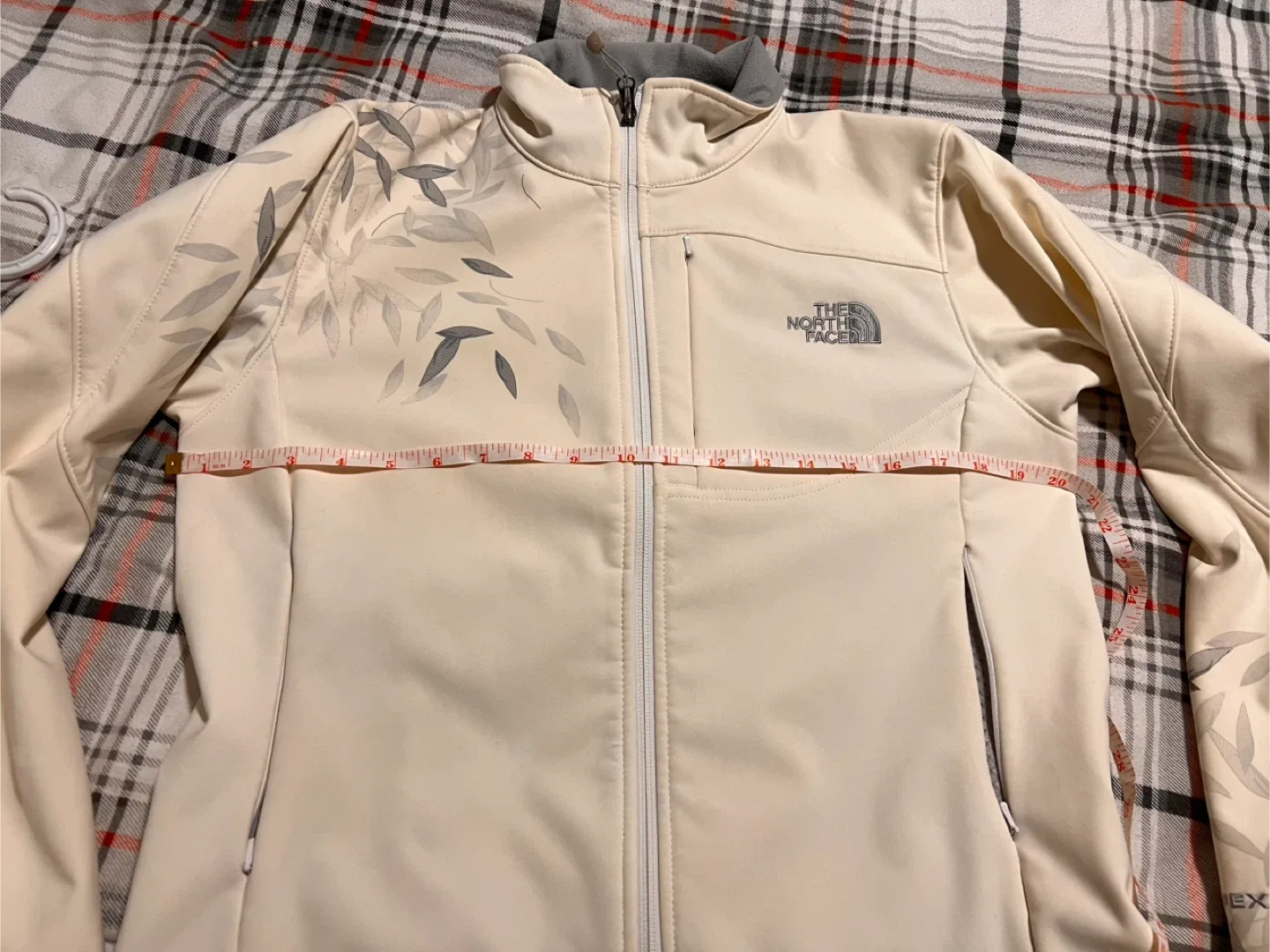 North Face Jacket - Size Small thumbnail