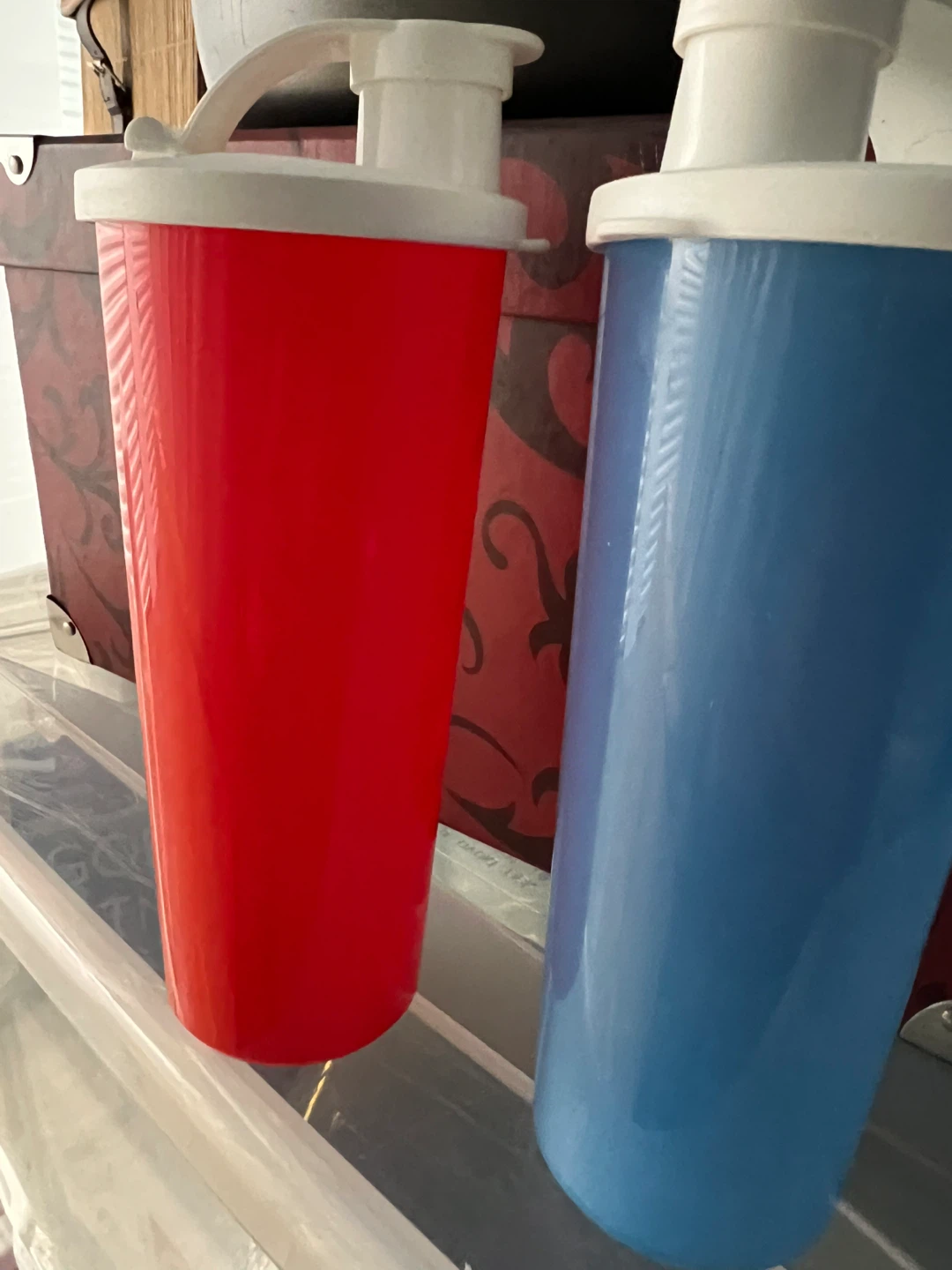 Red & Blue Plastic Water Tumblers
