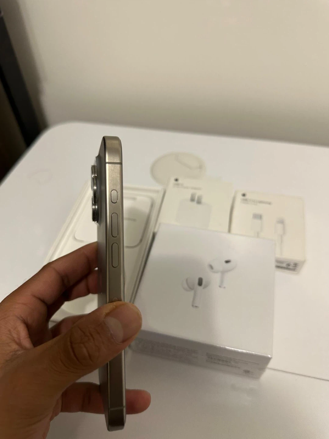 iPhone 15 pro 128 gb **Free Airpods/Fast Charging** - photo 5