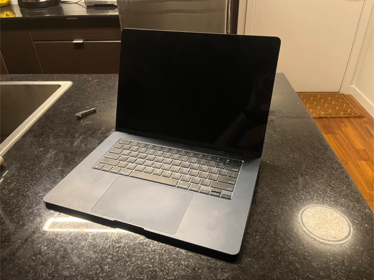MacBook Air 15-inch M2, 24GB Memory