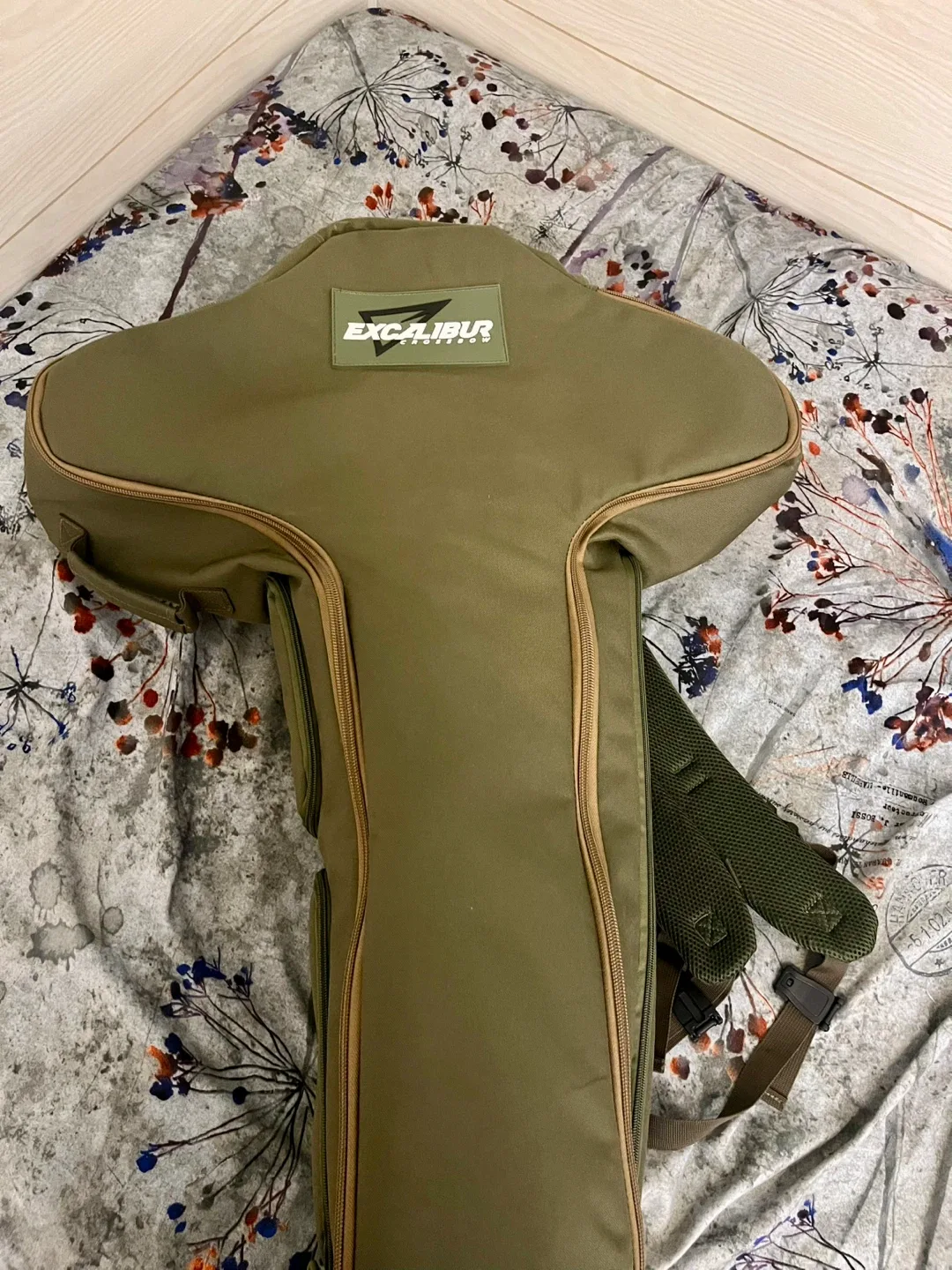 Excalibur Mag Air  Crossbow with Case image indicator(3)