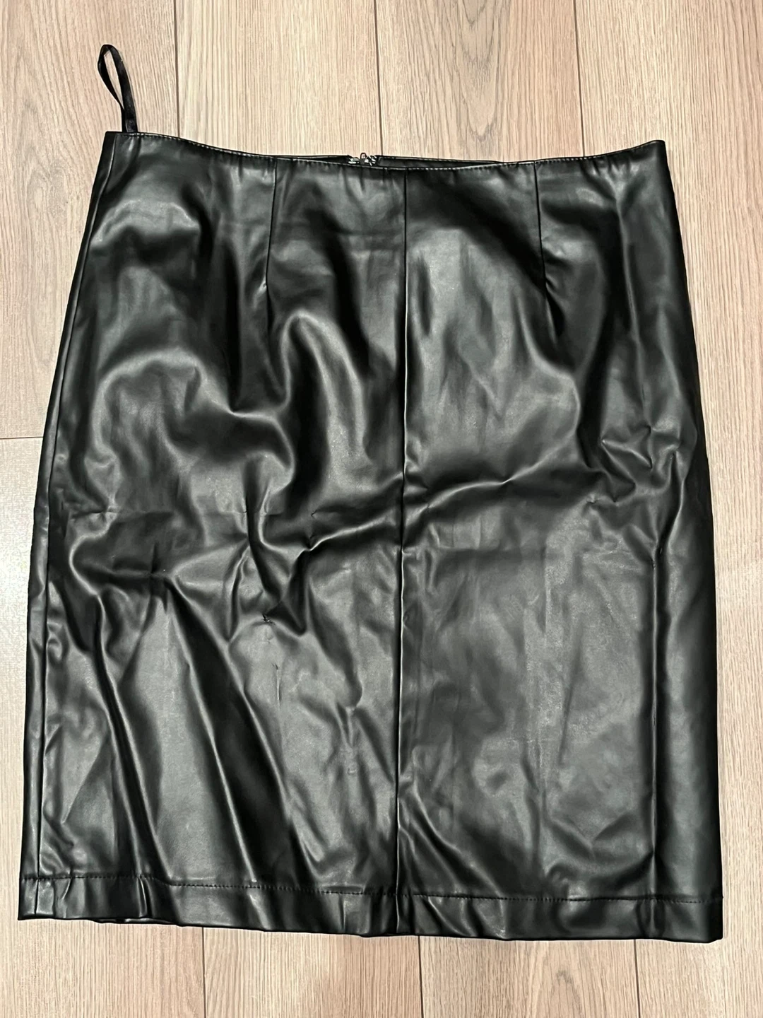 Le Chateau A-Line Faux Leather Skirt - Size 9