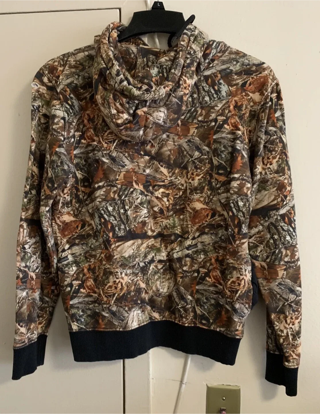 Luter Hoodie - Size small image indicator(5)