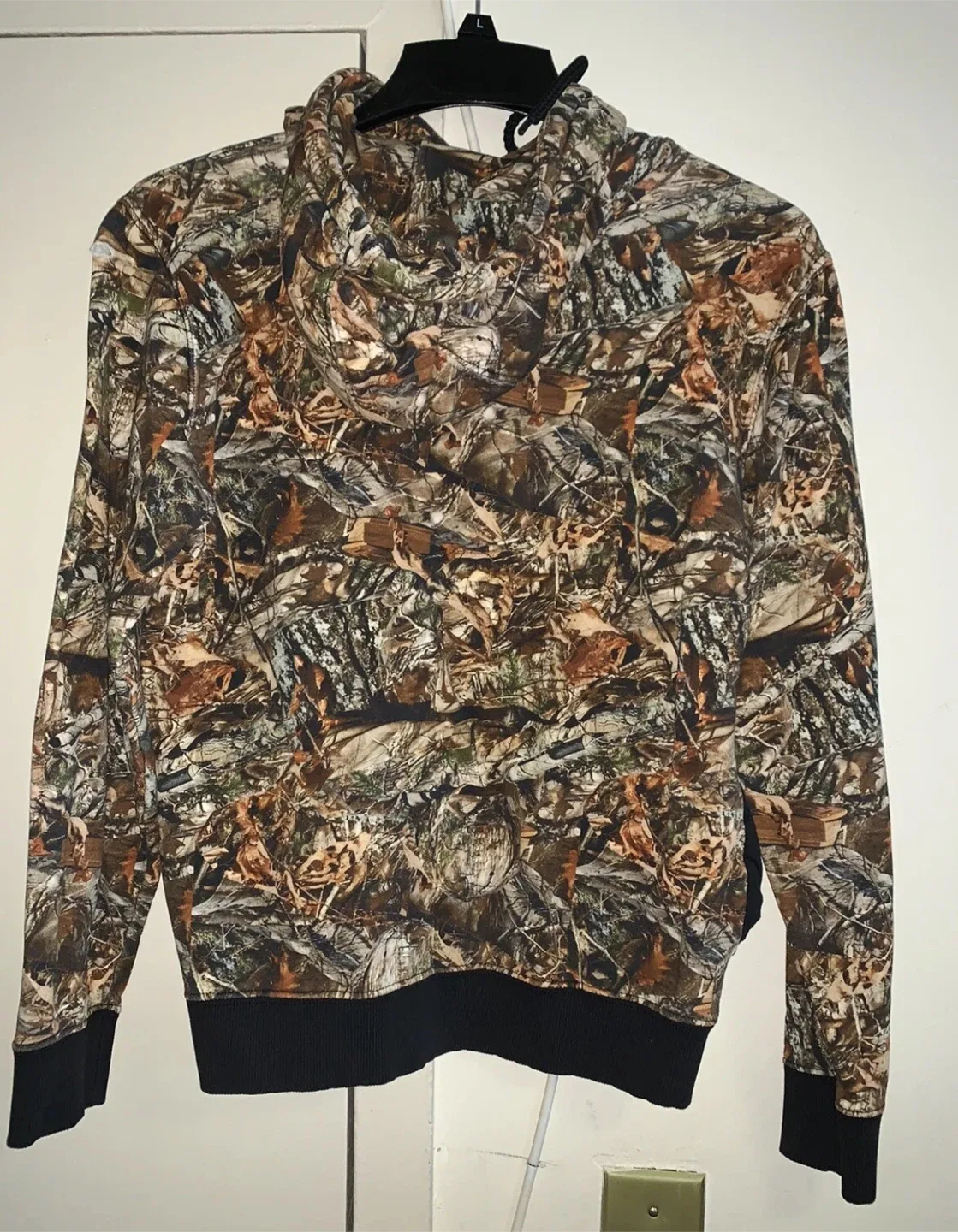 Luter Hoodie - Size small image indicator(4)