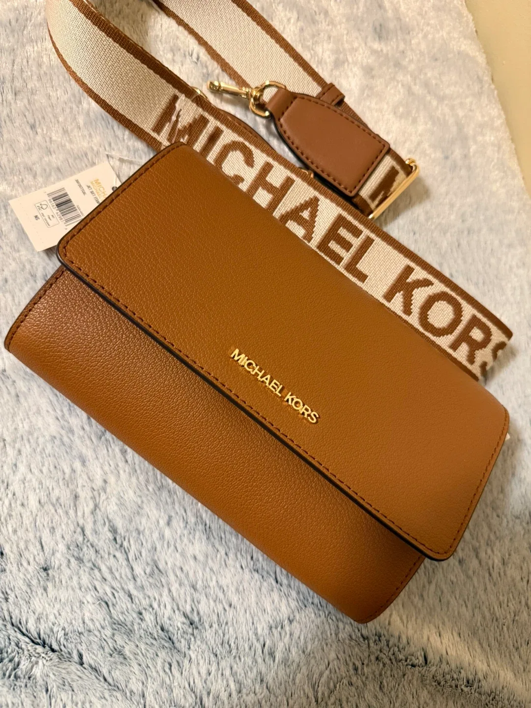 Michael Kors Jet Set Item Convertible Bag image indicator(2)