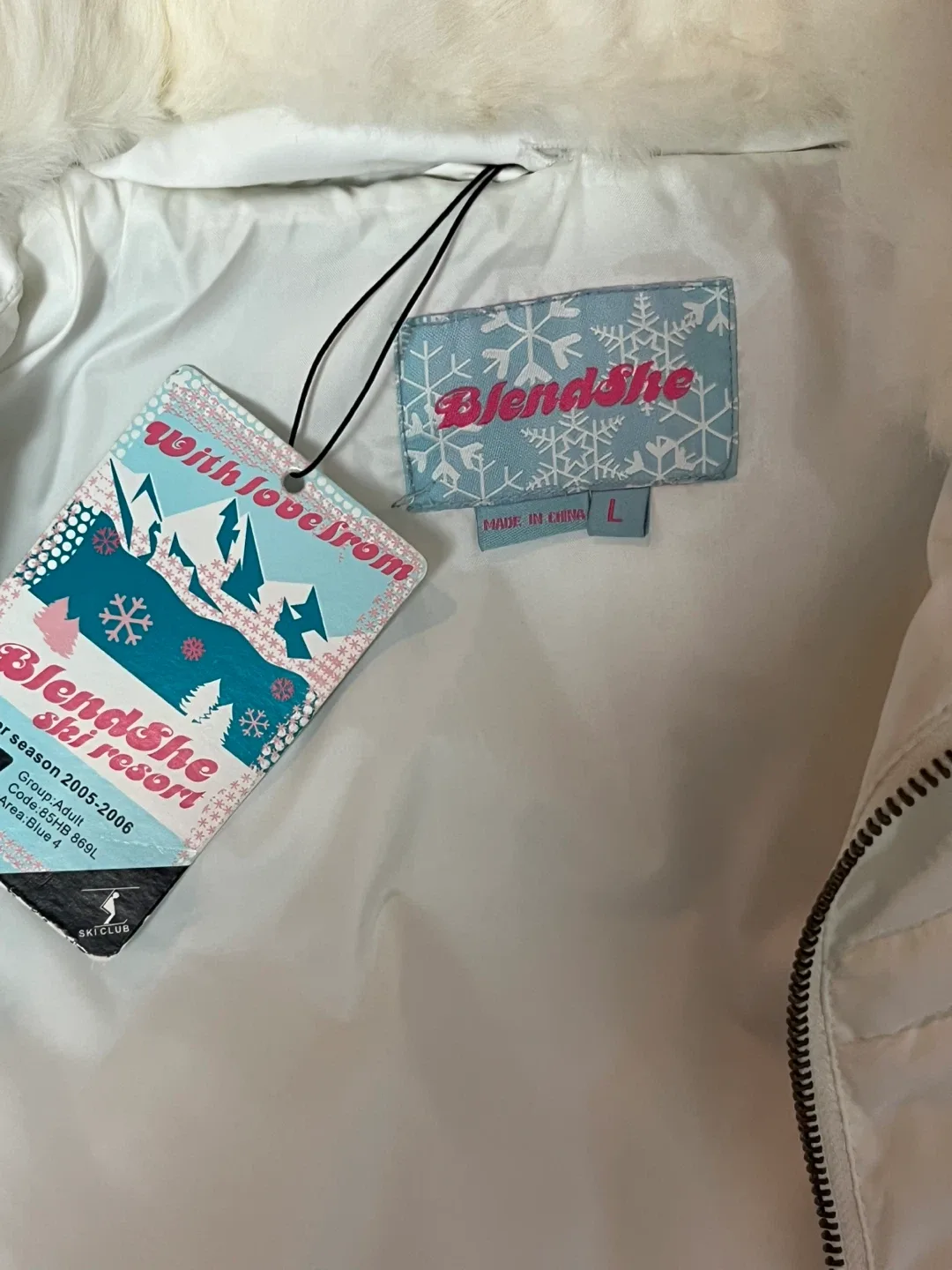 BlendShe White Ski Jacket - Size L image indicator(3)