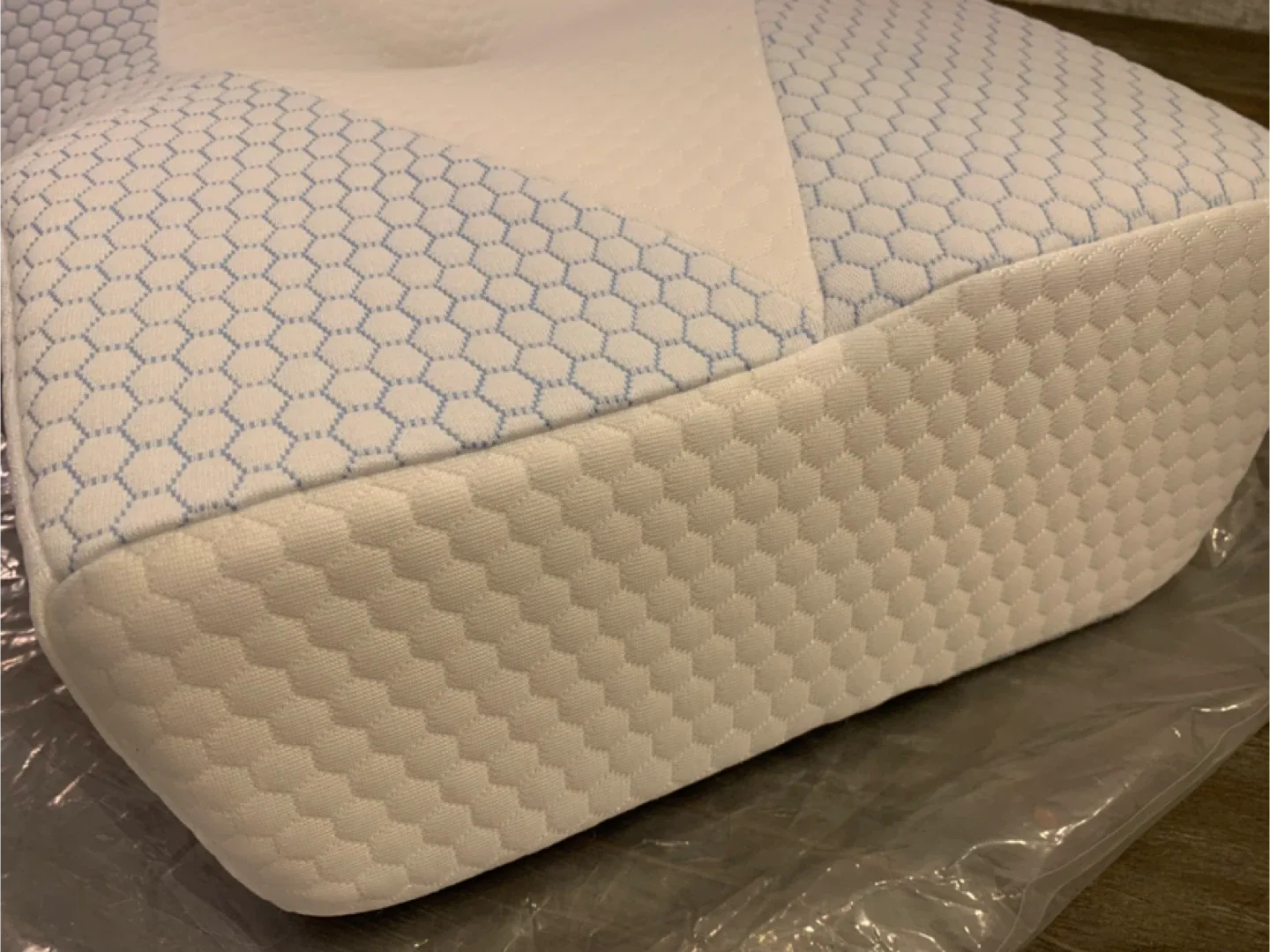 Mkicesky Orthopedic Memory Foam Pillow - NEW image indicator(6)