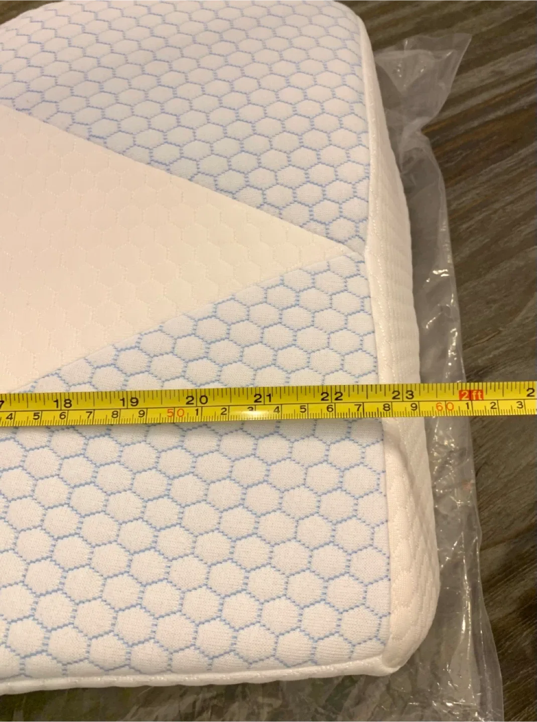 Mkicesky Orthopedic Memory Foam Pillow - NEW image indicator(8)