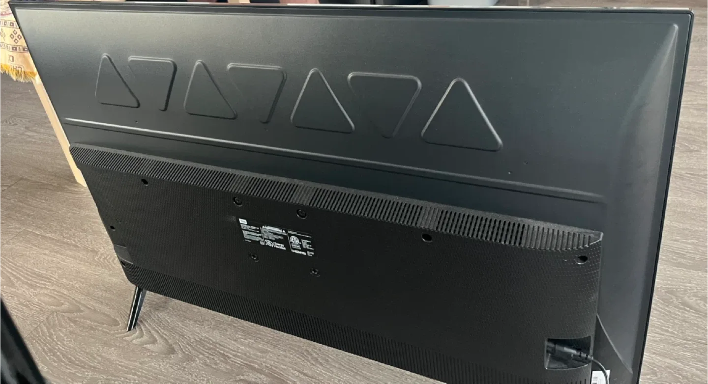 TCL 40S351-CA 40" Roku TV image indicator(2)