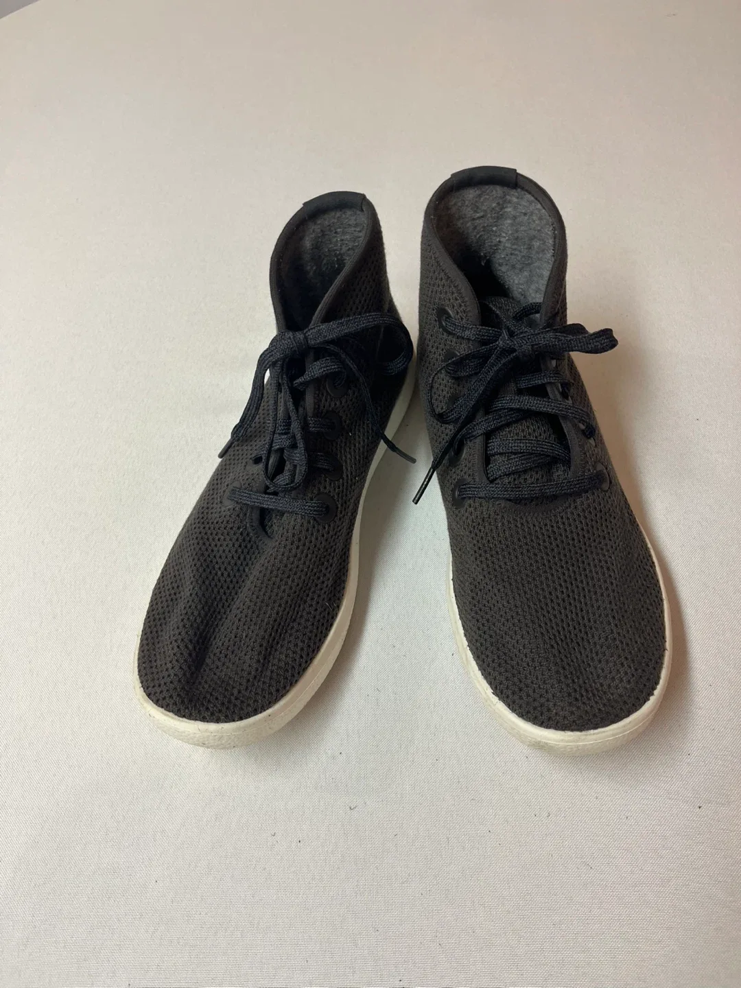Men’s Size 9 -   Allbirds Tree Toppers Shoes image indicator(3)