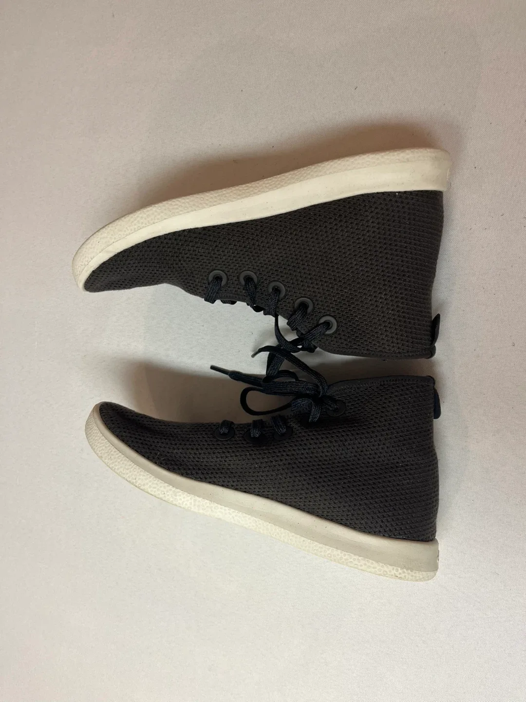 Men’s Size 9 -   Allbirds Tree Toppers Shoes image indicator(6)
