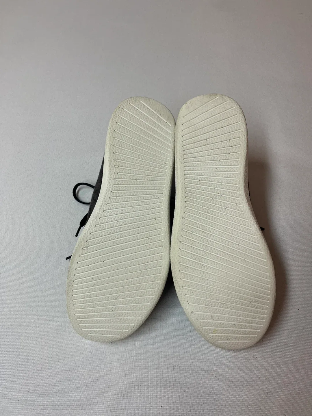 Men’s Size 9 -   Allbirds Tree Toppers Shoes image indicator(4)