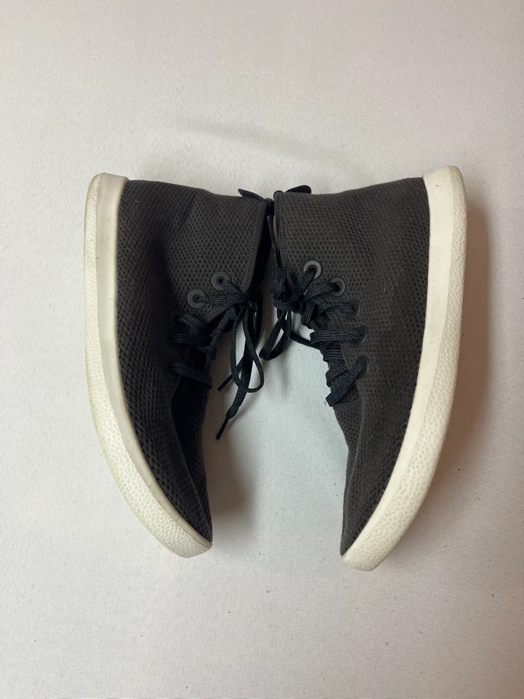 Men’s Size 9 -   Allbirds Tree Toppers Shoes image indicator(5)