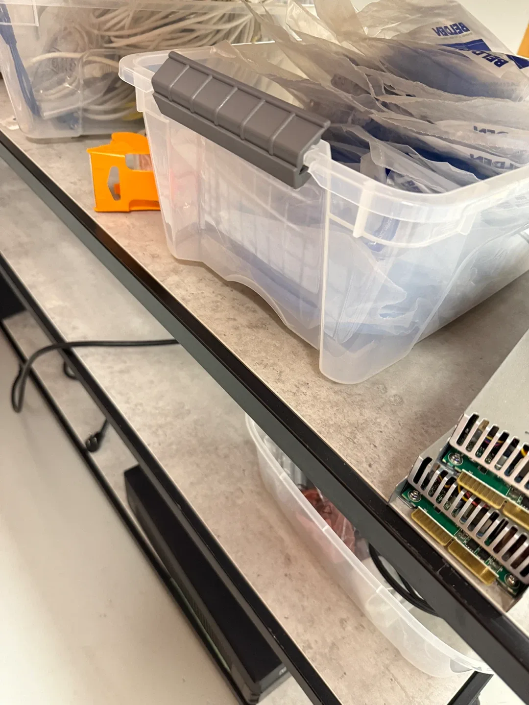 Display desk with shelving  standing height image indicator(5)