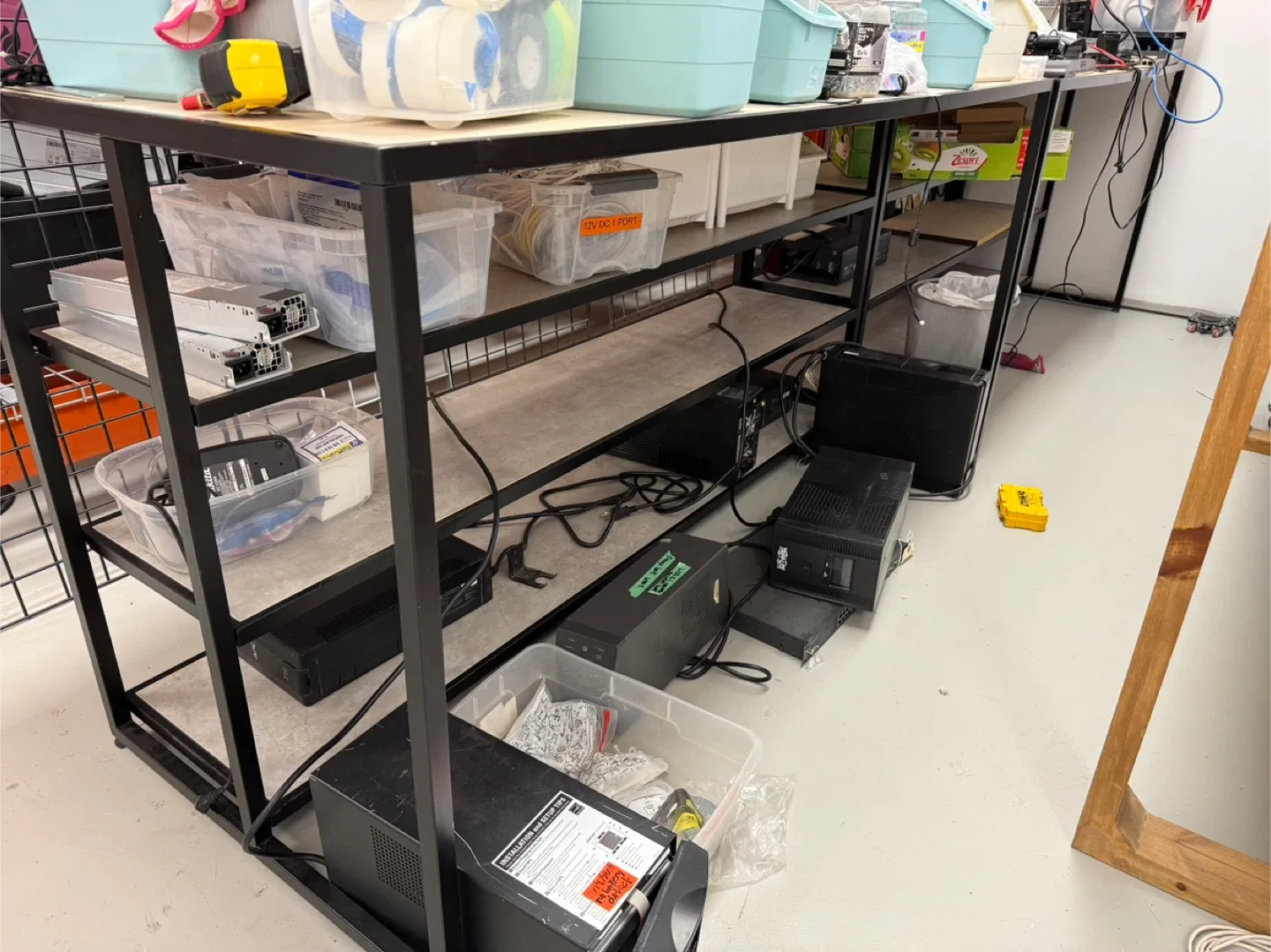 Display desk with shelving  standing height image indicator(3)