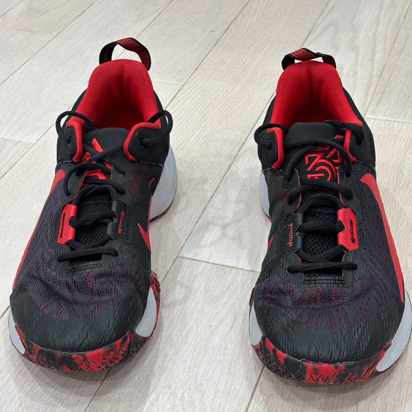 Nike Giannis Immortality 2 Basketball Shoes size 9.5 image indicator(3)