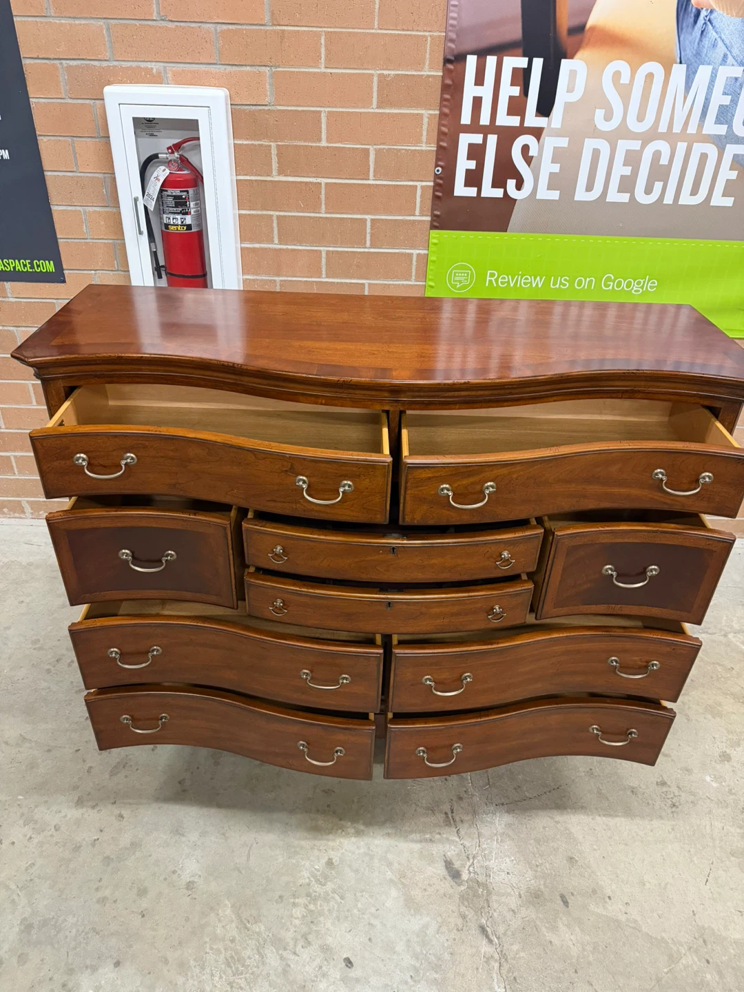 Thoamsville 10 drawers Dresser - photo 2