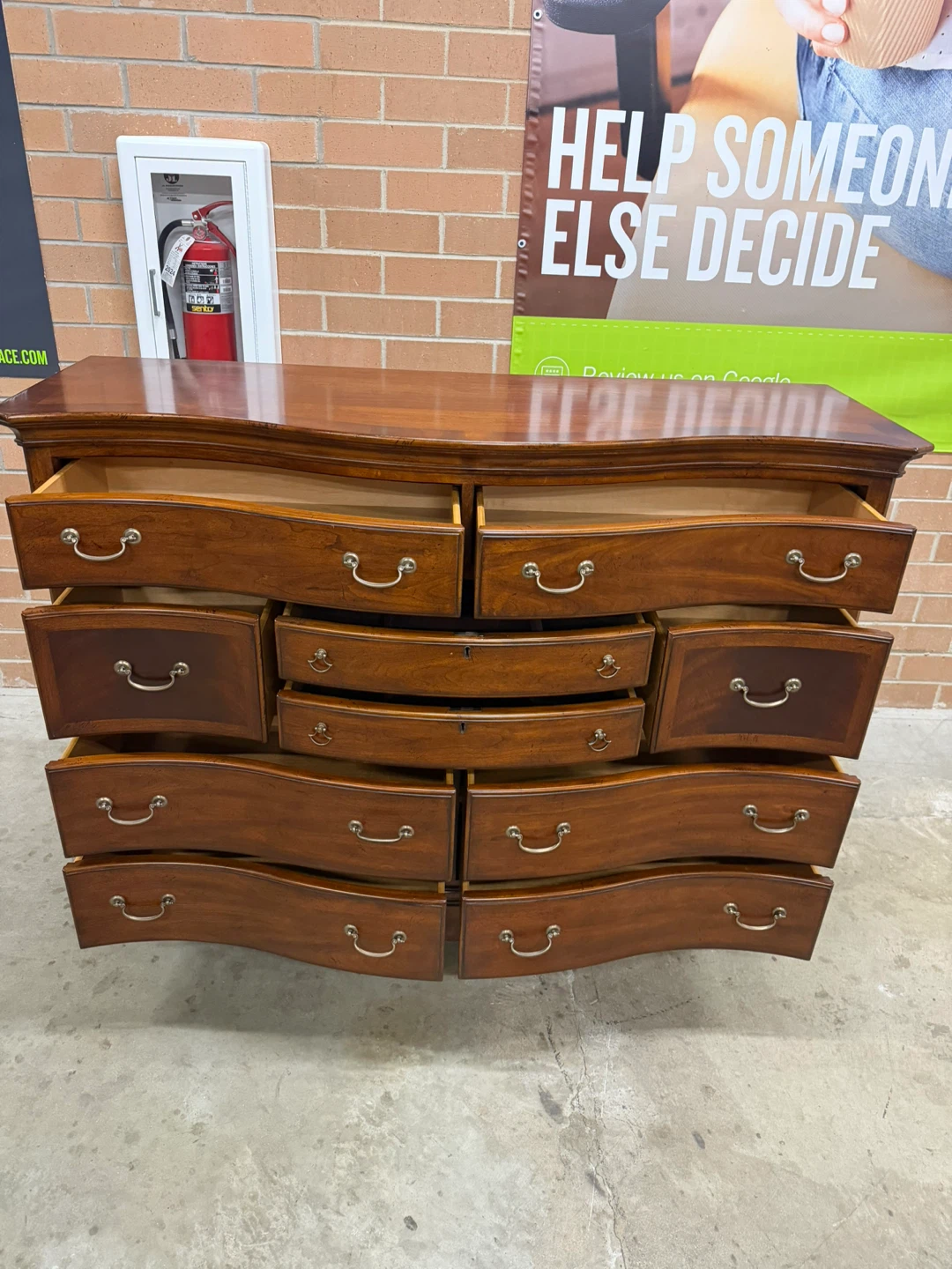 Thoamsville 10 drawers Dresser - photo 4