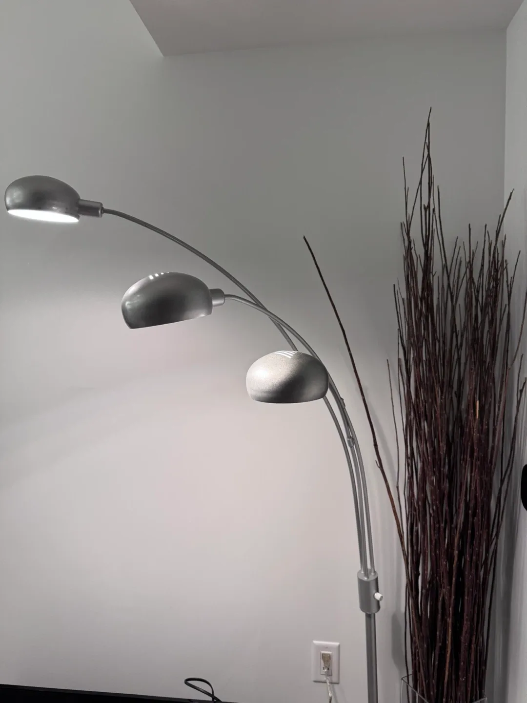 Silver Three Arm Arc Floor Lamp image indicator(4)