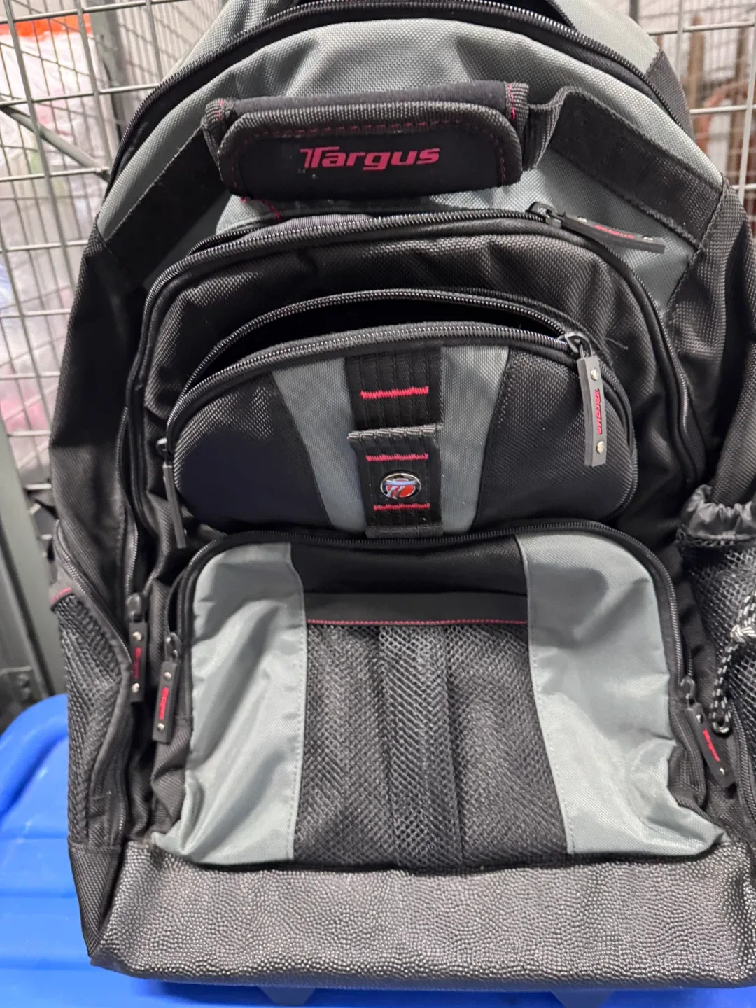 Targus Rolling Backpack - Black image indicator(5)