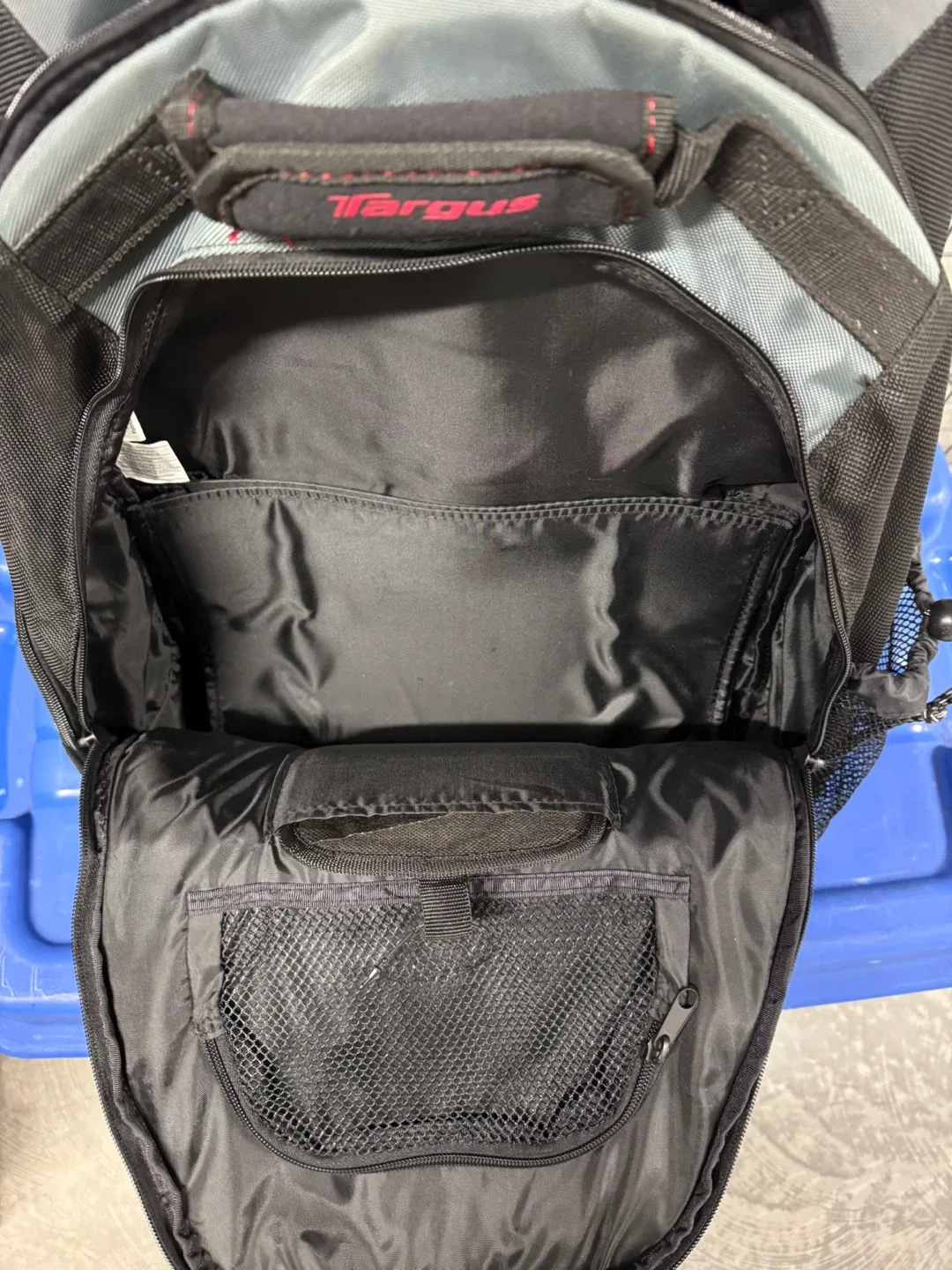 Targus Rolling Backpack - Black image indicator(6)