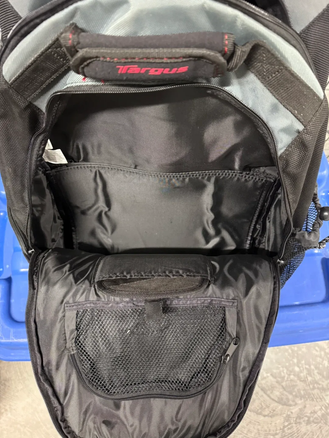 Targus Rolling Backpack - Black image indicator(8)
