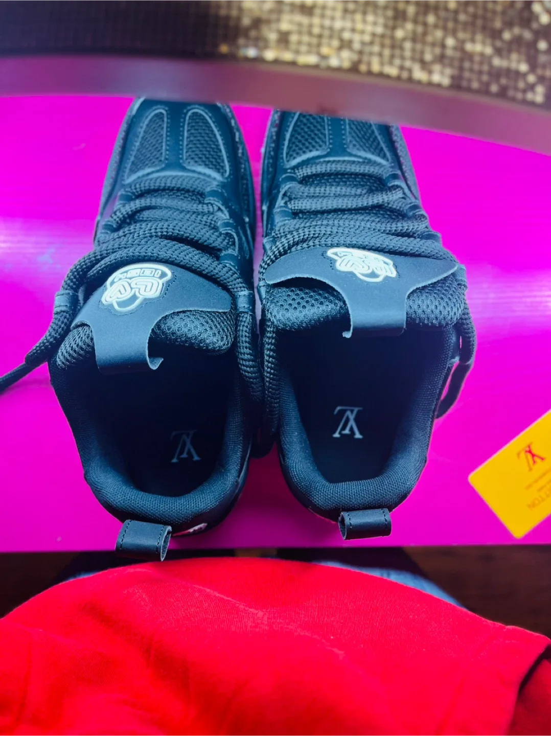 Louis Vuitton Black Leather Sneakers image indicator(5)