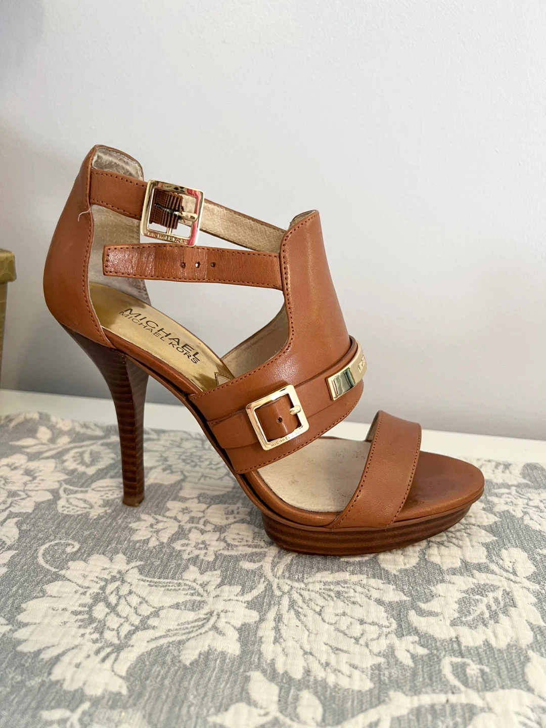 Michael Kors Brown Leather Heels - Size 7 - photo 2