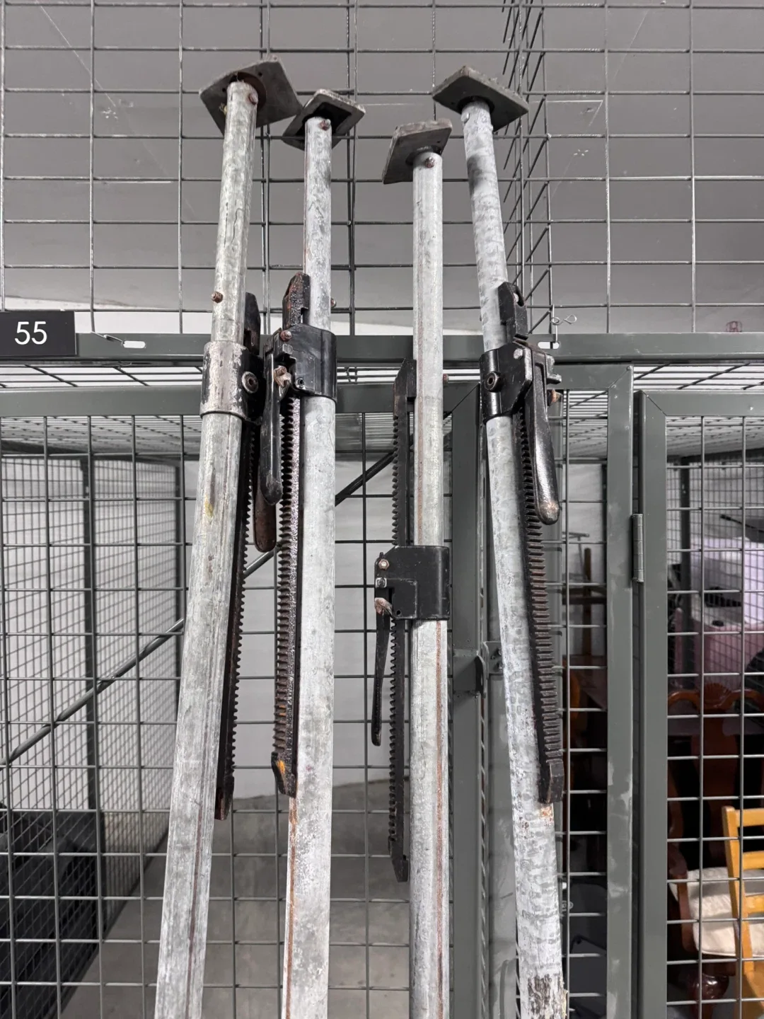 Adjustable Metal Support Props image indicator(3)