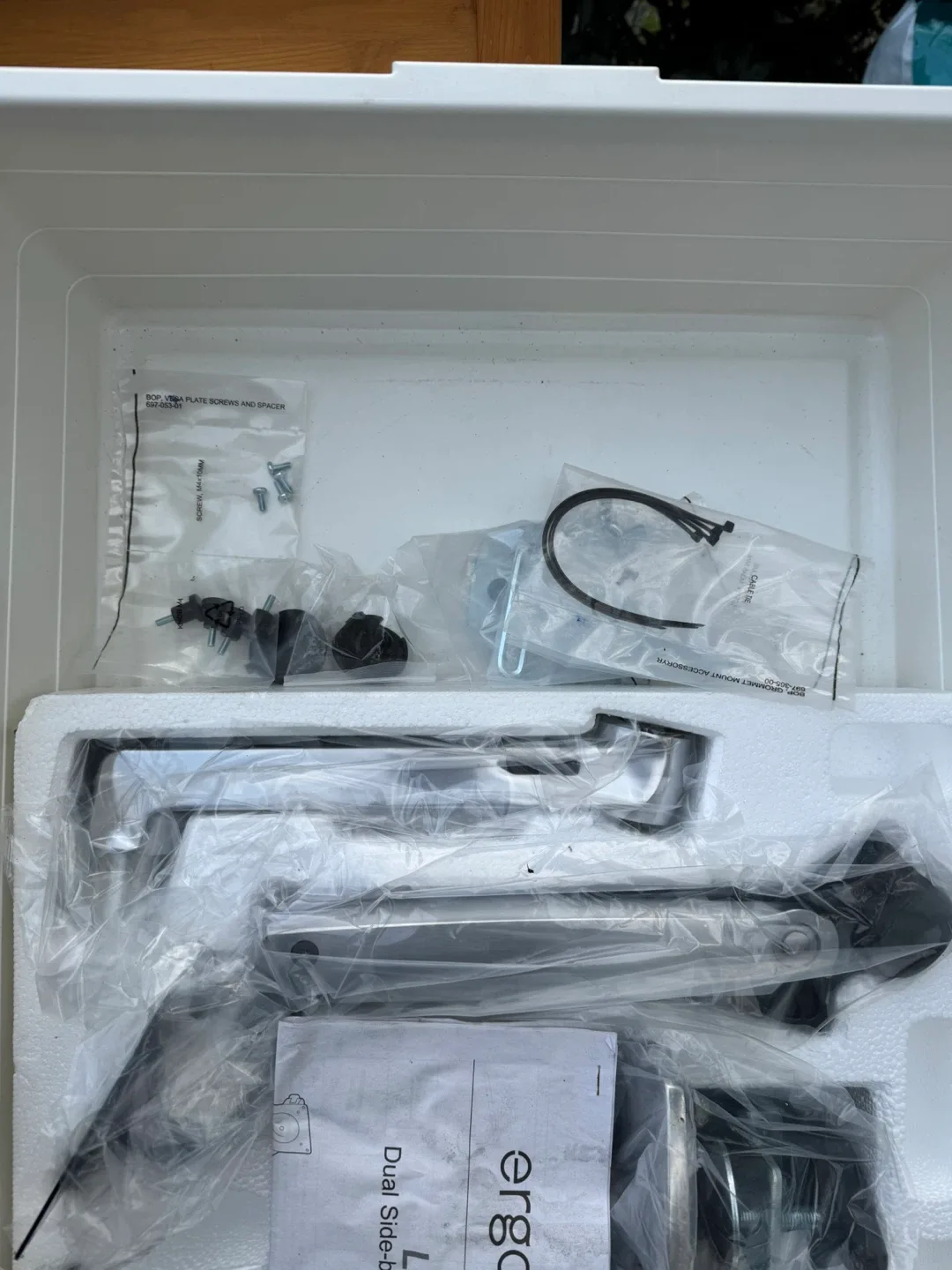 Ergotron LX Dual Side-by-Side Arm image indicator(3)