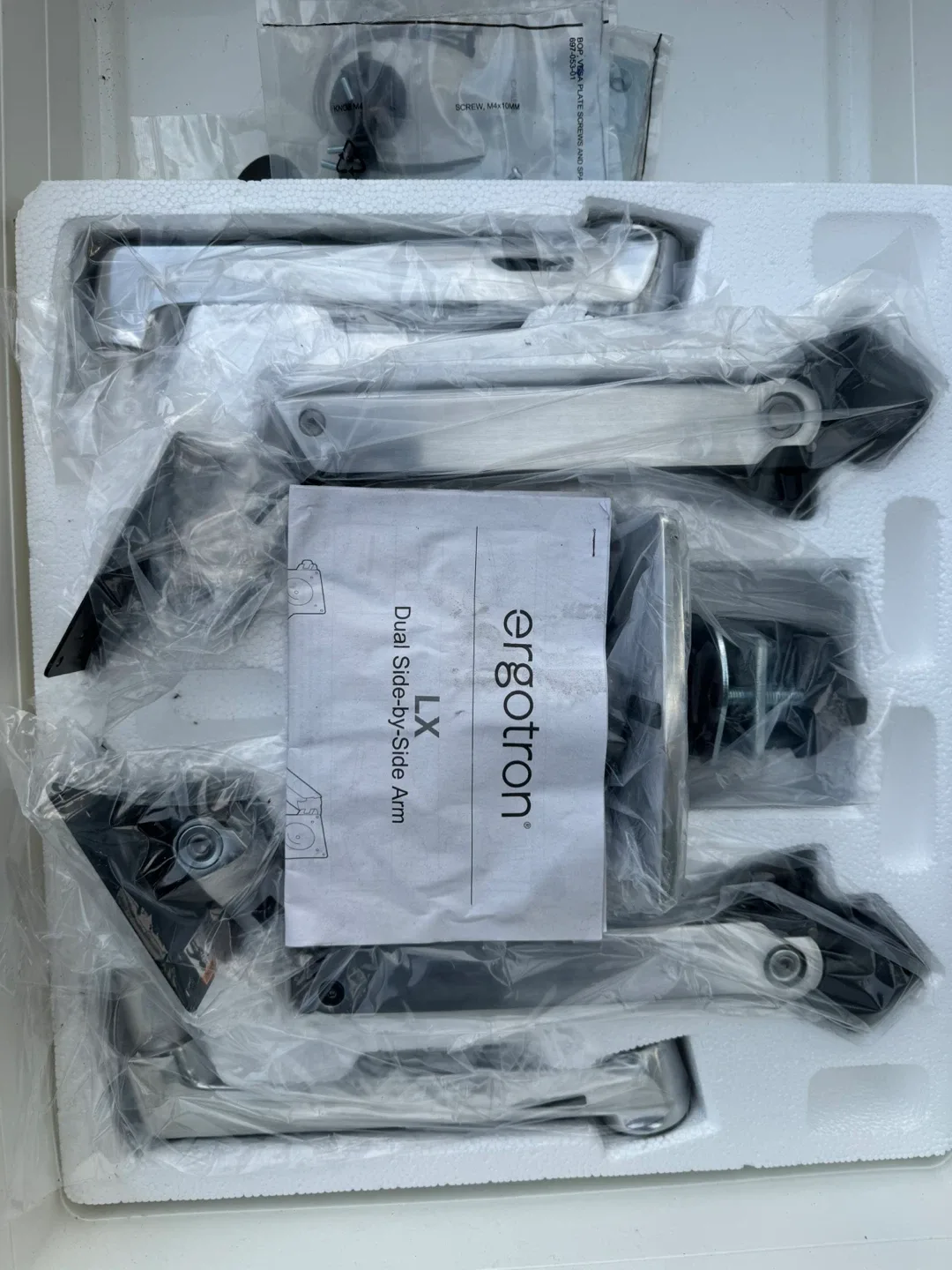 Ergotron LX Dual Side-by-Side Arm image indicator(2)