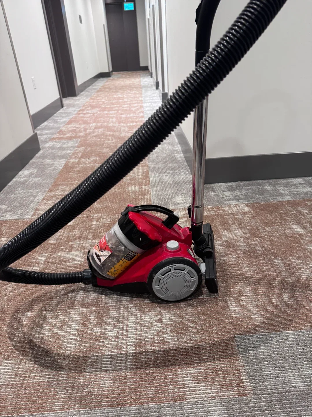 Dirt Devil Featherlite Vacuum image indicator(2)