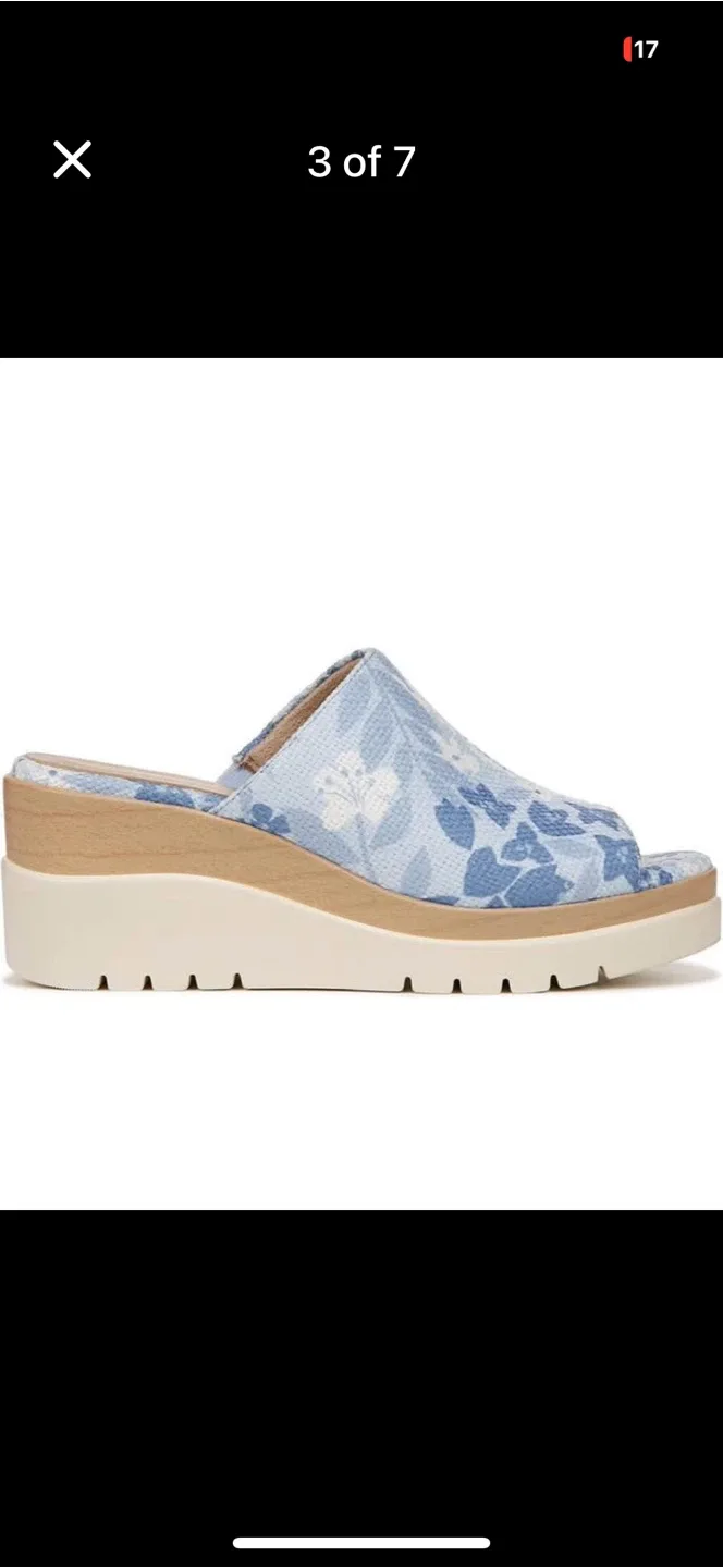 Soul Naturalizer Blue Floral Mules Size 9.5 image indicator(3)