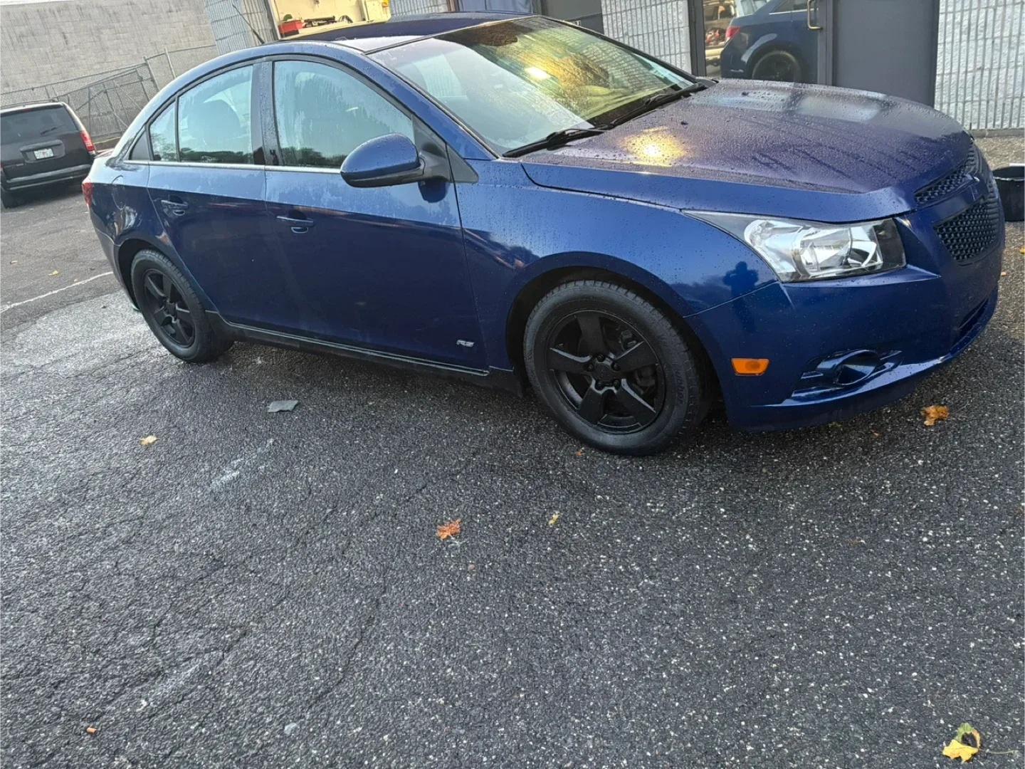 🍎 2012 Chevrolet Cruz. $2800 image indicator(2)