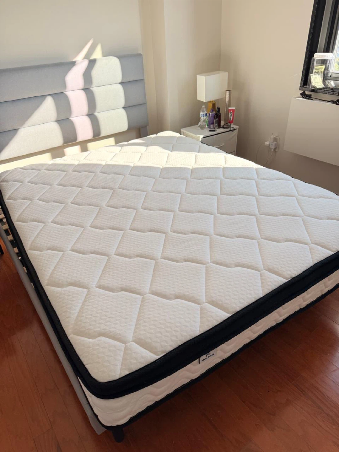 Queen size bed (Molbius Mattress&frame) - photo 5