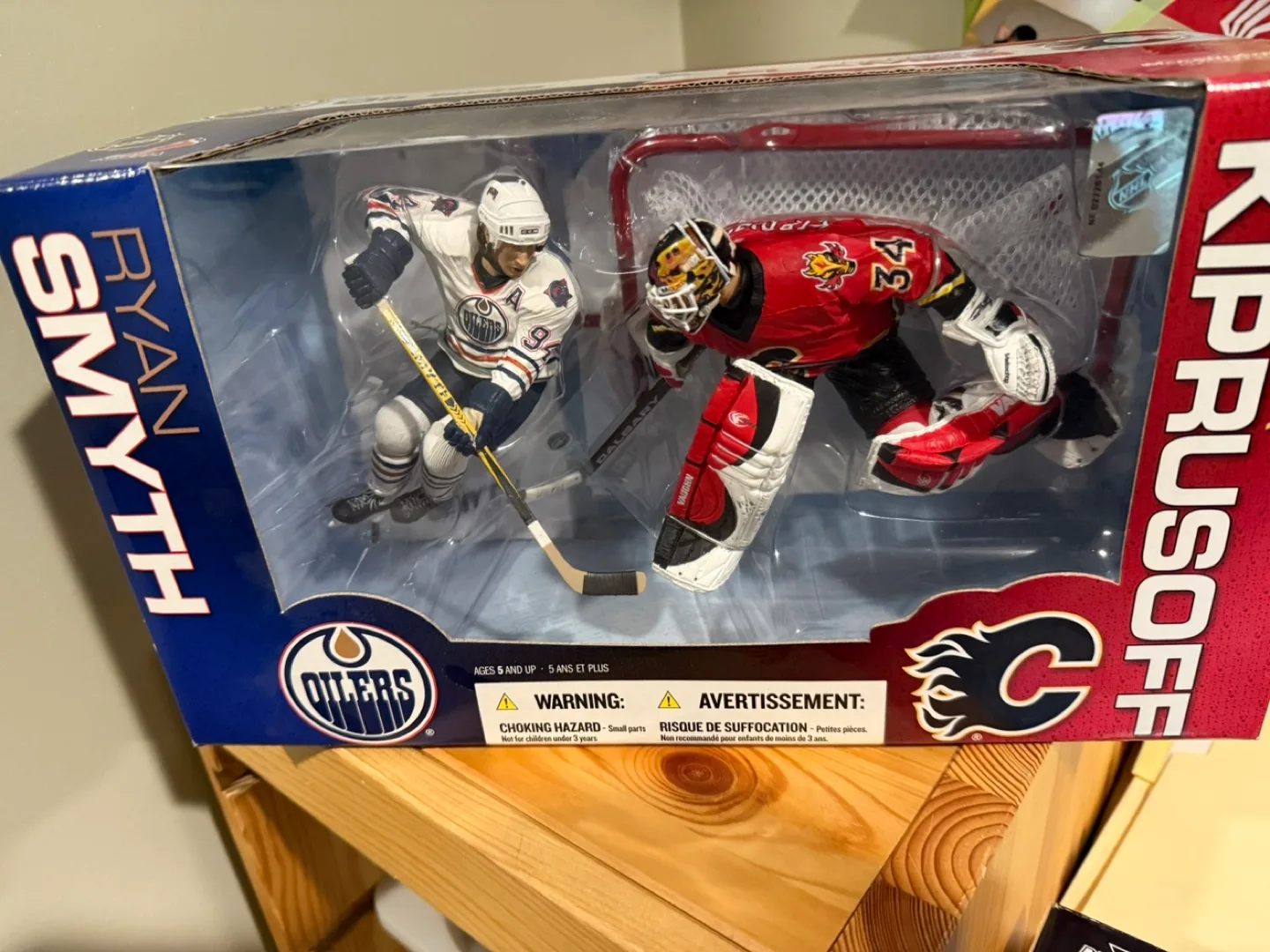 Ryan Smyth vs Kiprusoff Figurine Set - Oilers Flames