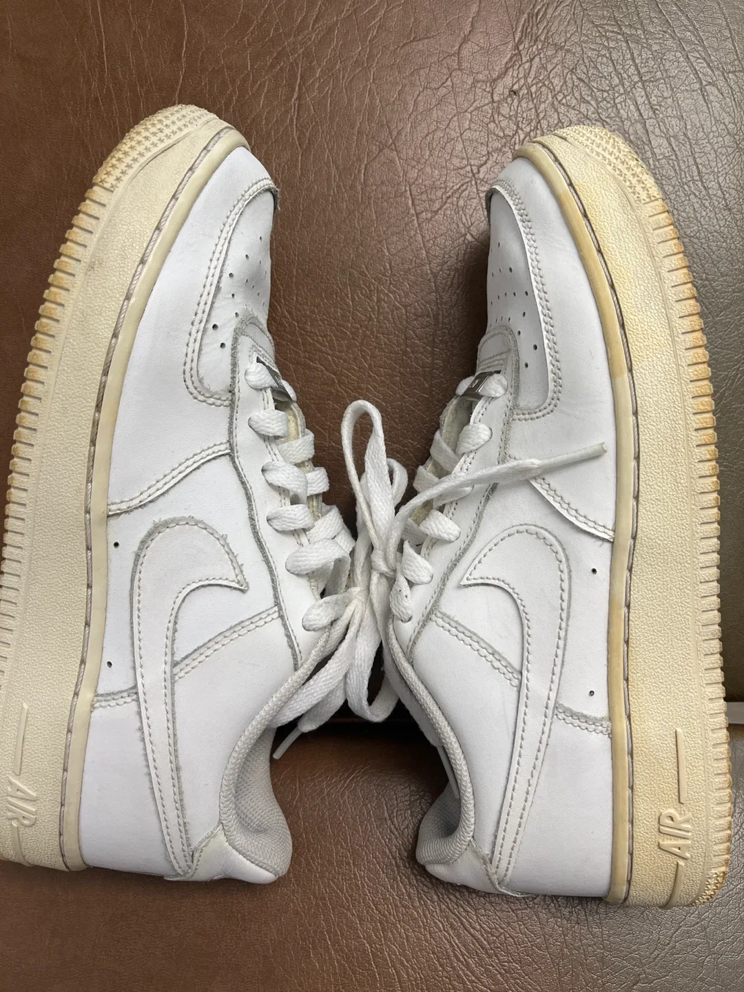 Nike Air Force 1 Low White Sneakers image indicator(5)