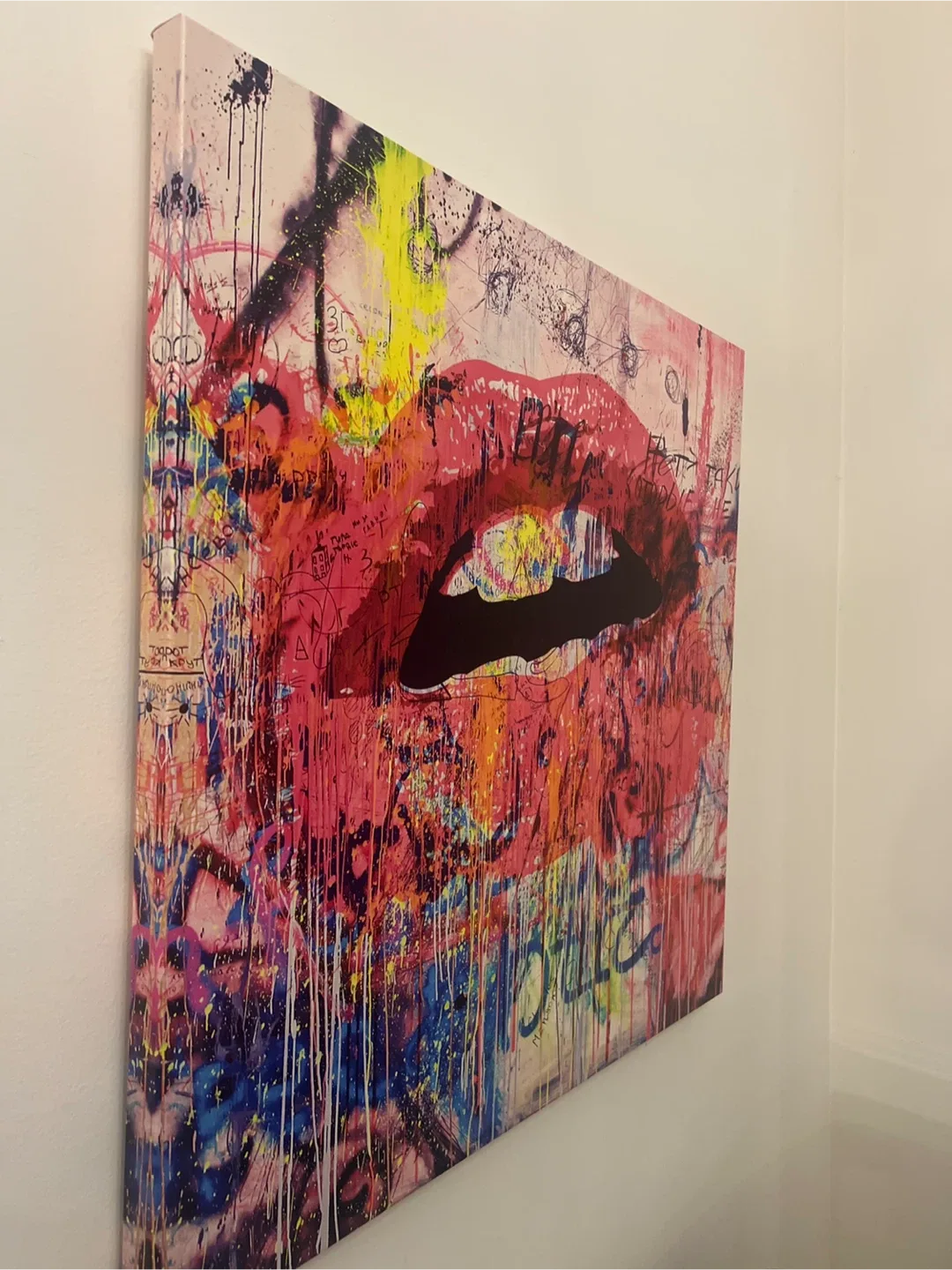 Lips Graffiti Art image indicator(3)
