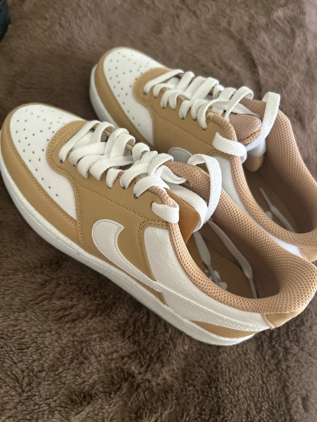 Nike Air Force 1 '07 White/Tan Sneakers image indicator(2)