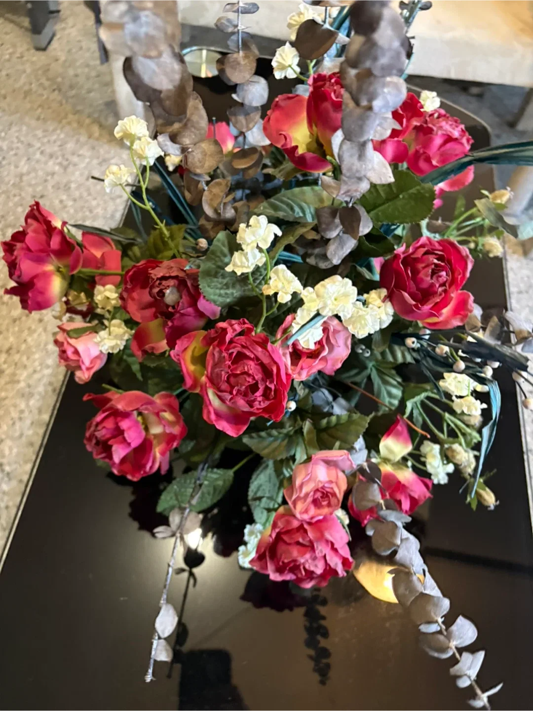 Floral Arrangement - Red Roses image indicator(6)