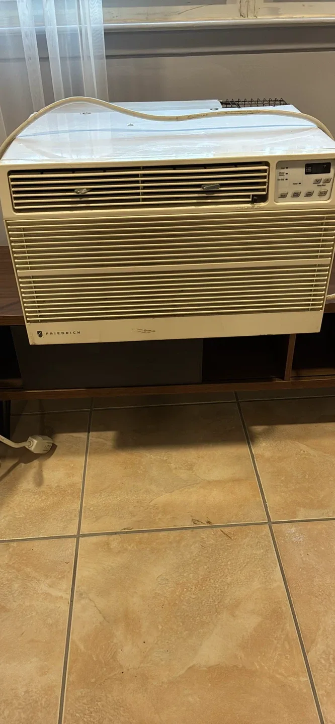 Friedrich US12D10 Room Air Conditioner image indicator(6)