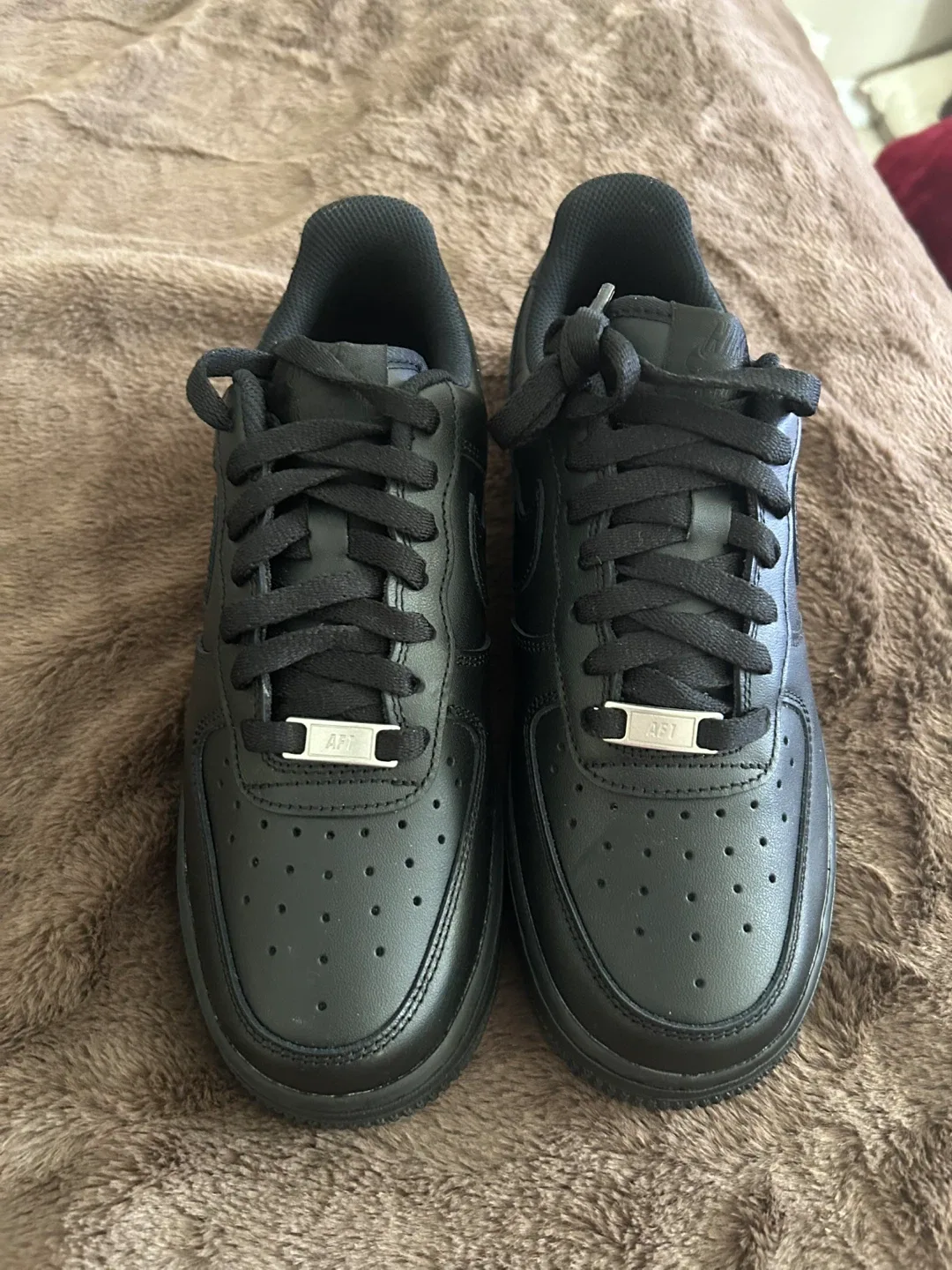 Nike Air Force 1 thumbnail