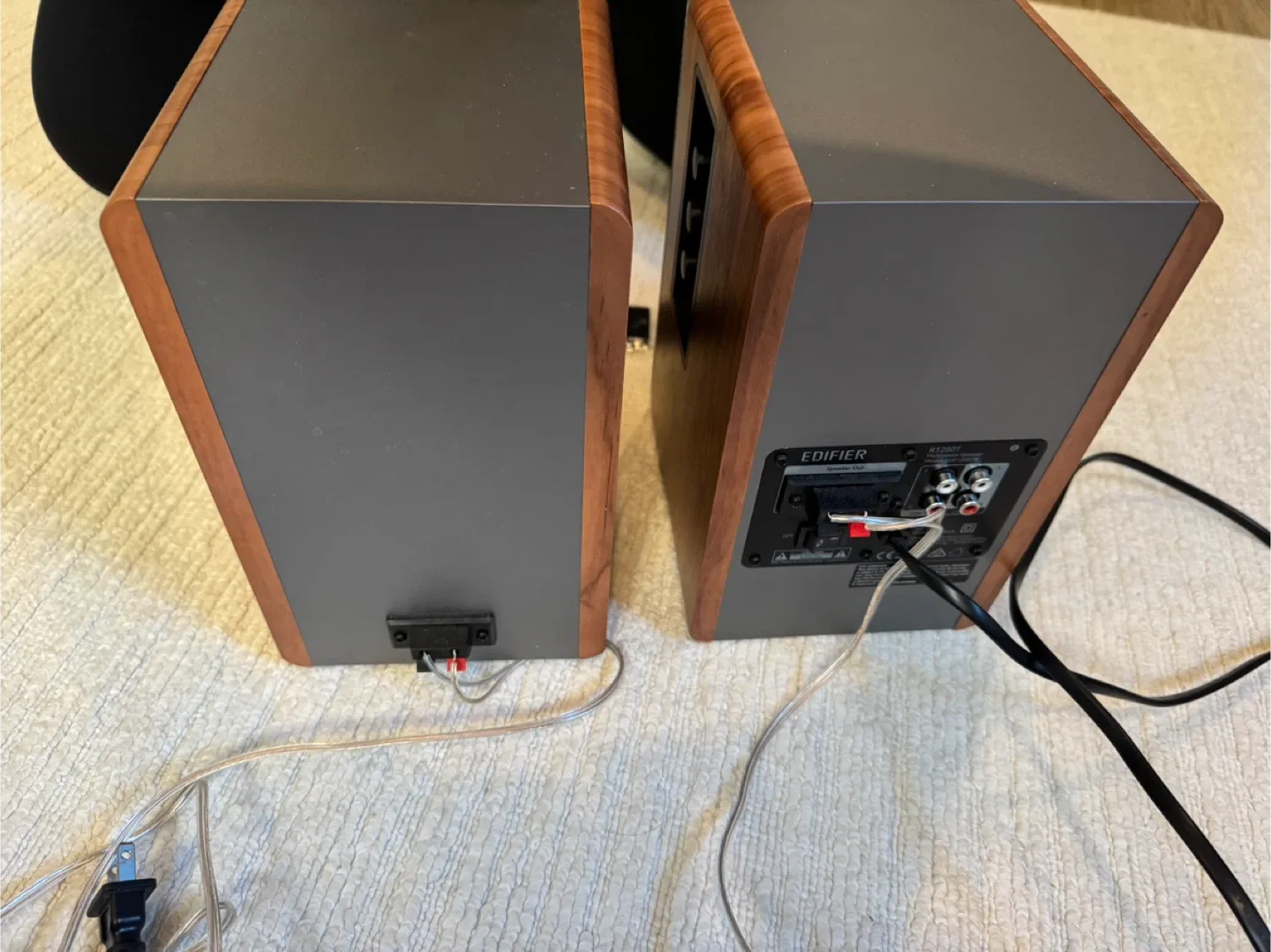 Edifier R1280T Bookshelf Speakers image indicator(4)