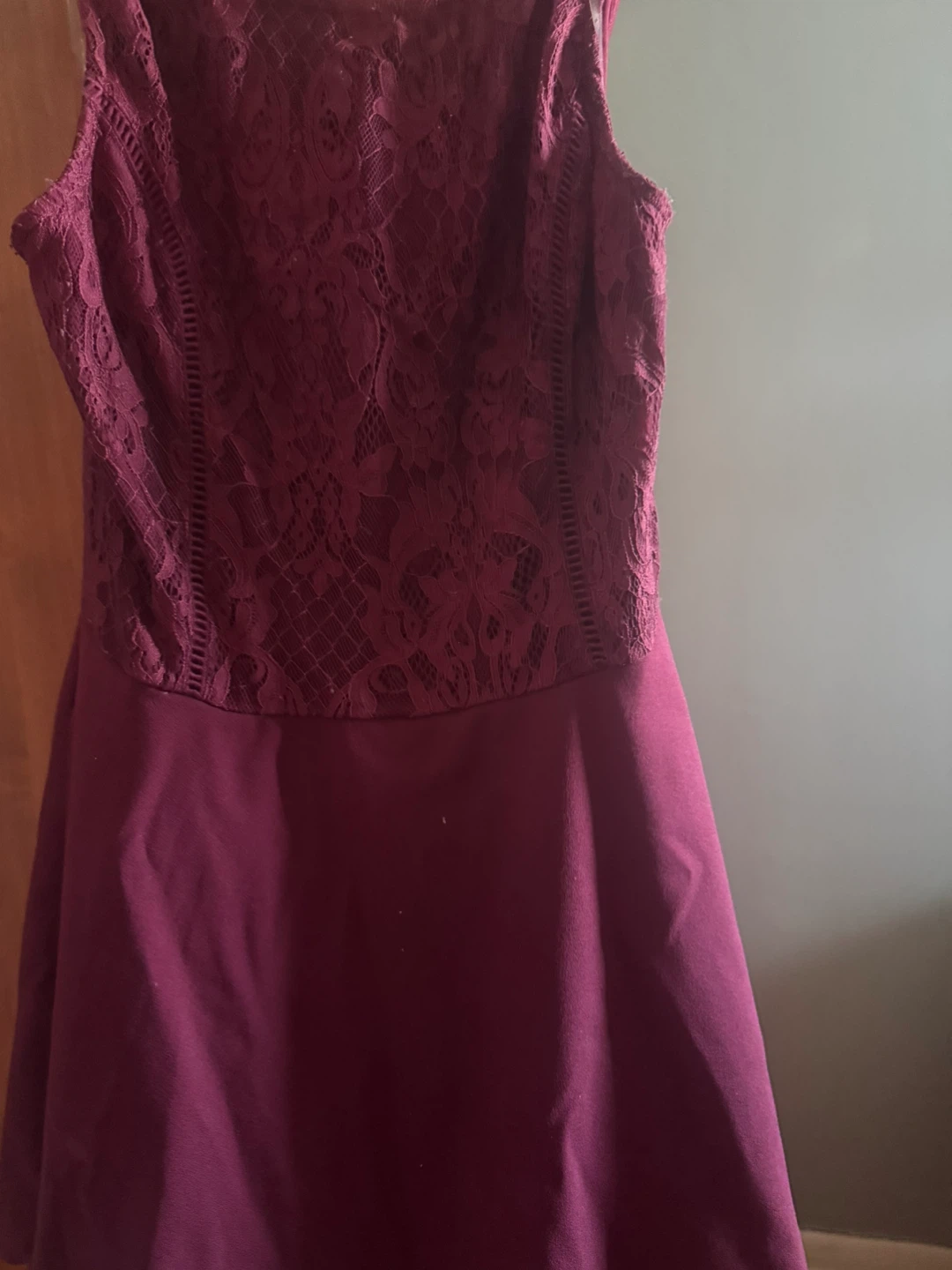Vendo vestidos talla L y M solo se usaron 1 vez $5 - photo 2