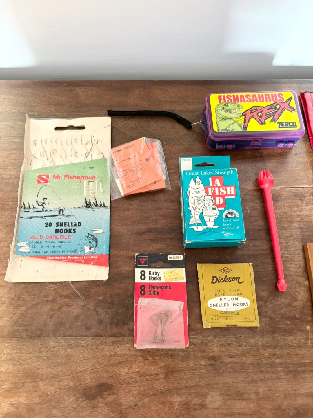 Vintage old pal plastic fishing tackle box image indicator(5)