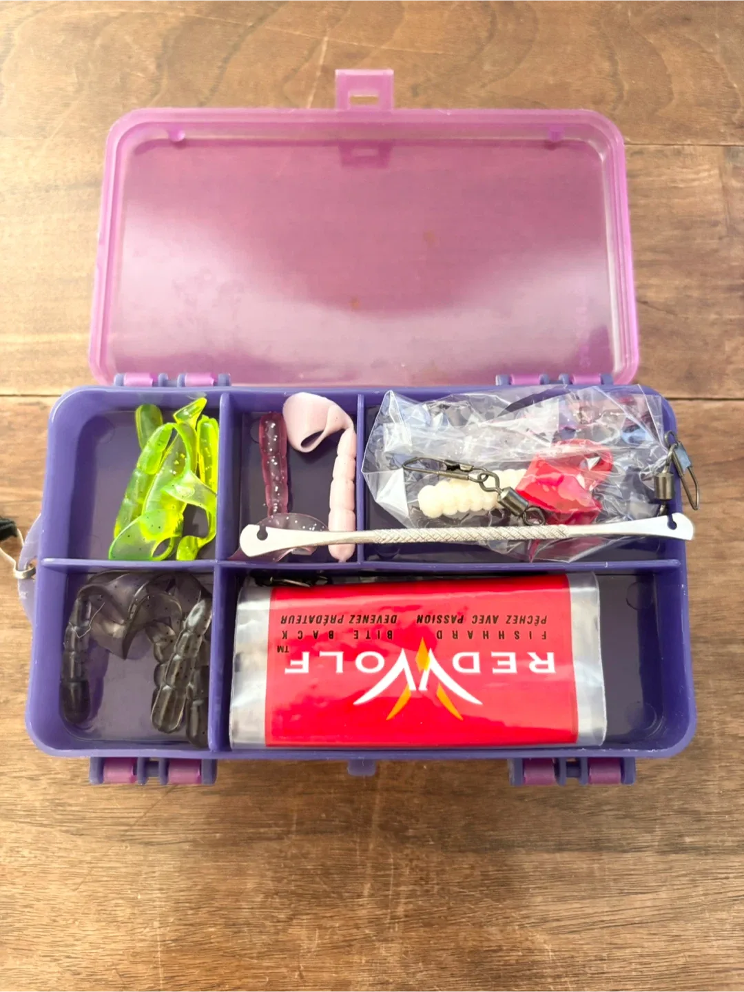 Vintage old pal plastic fishing tackle box image indicator(7)