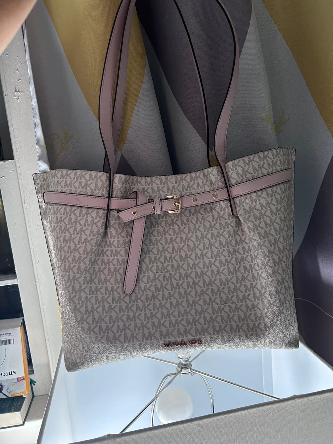 Michael Kors  blush Emilia large logo Tote Bag image indicator(3)
