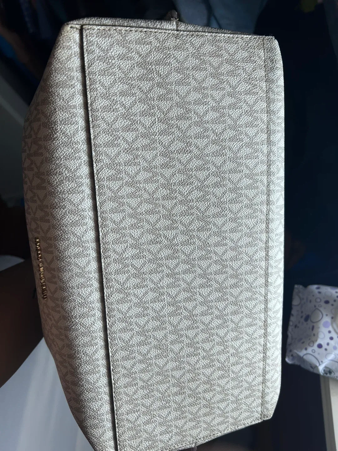 Michael Kors  blush Emilia large logo Tote Bag image indicator(5)