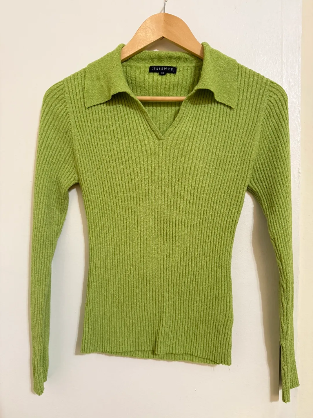 Essence Green Top - Size 36
